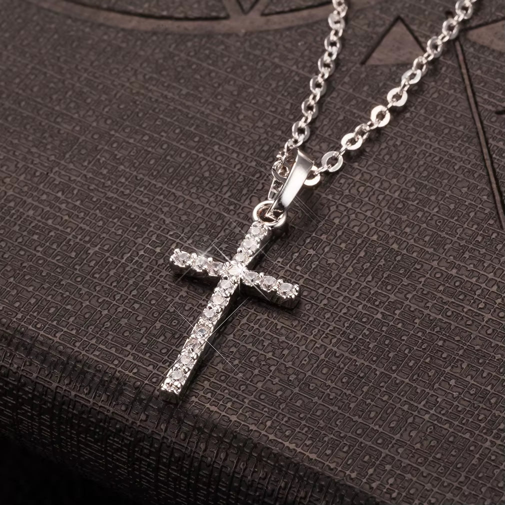 Hiphop Fashion Cross Necklace for Women Crystal Zircon Men Necklace Metal Chains Choker Jesus Pendants Jewelry Gift
